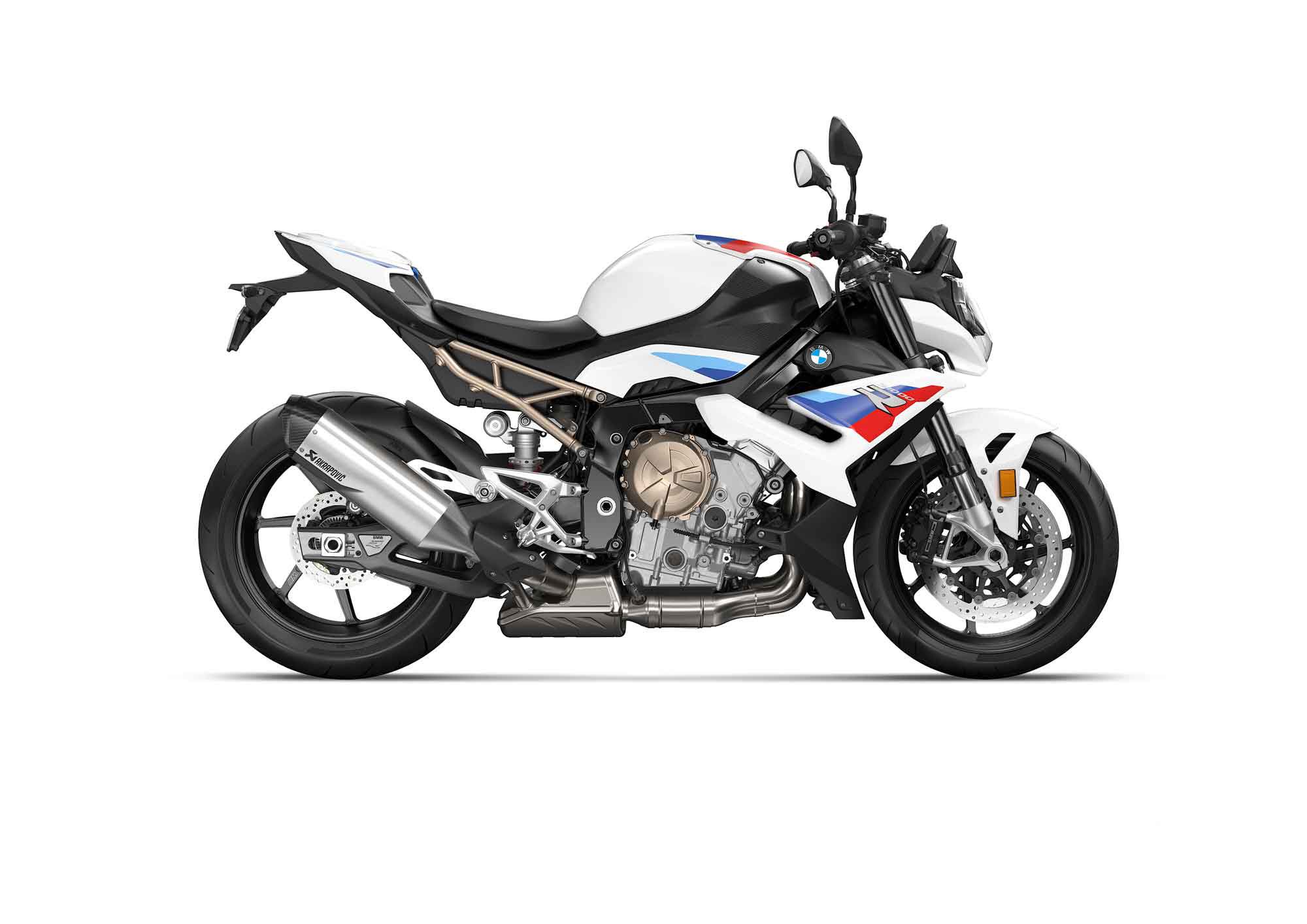 Il est difficile de considérer BMW comme une moto de valeur, mais la 2023 S 1000 R offre le PDSF de base le plus abordable de ce groupe de cinq motos.