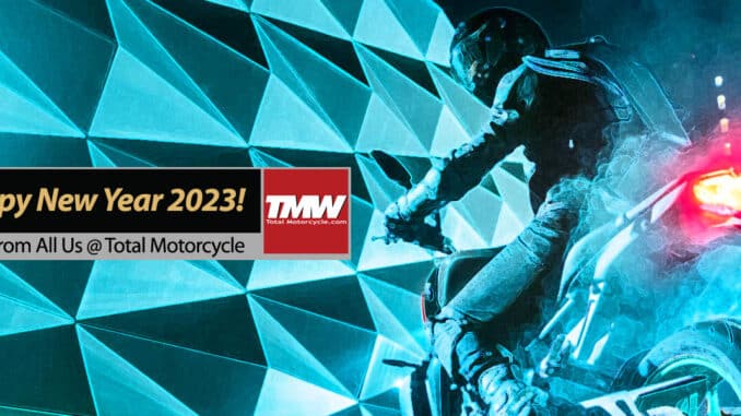 Moto-Bonne-annee-2023-de-la-part-de-Total-Motorcycle