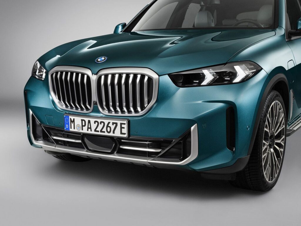 Moto-BMW-developpe-un-systeme-de-refroidissement-adaptatif-pour-les
