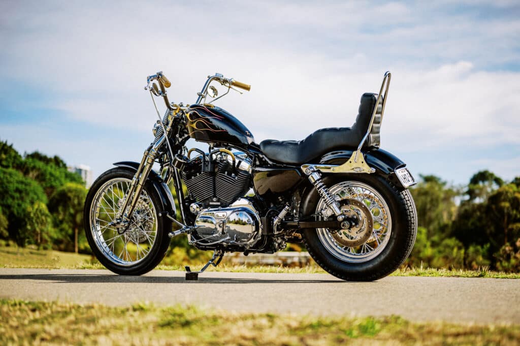 Moto-Caracteristique-de-velo-personnalise-Harley-Sportster-Chopper-2015