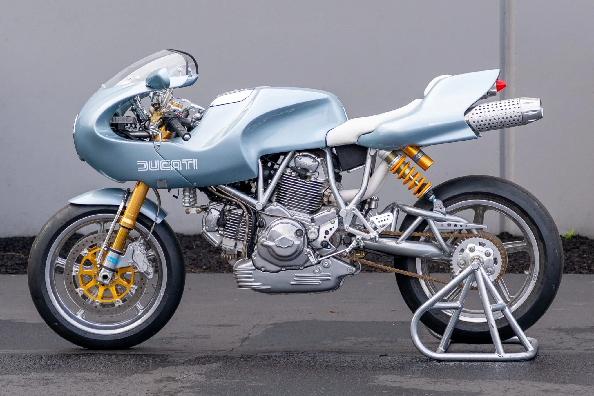 Moto-Velo-du-jour-2002-Ducati-MH900e